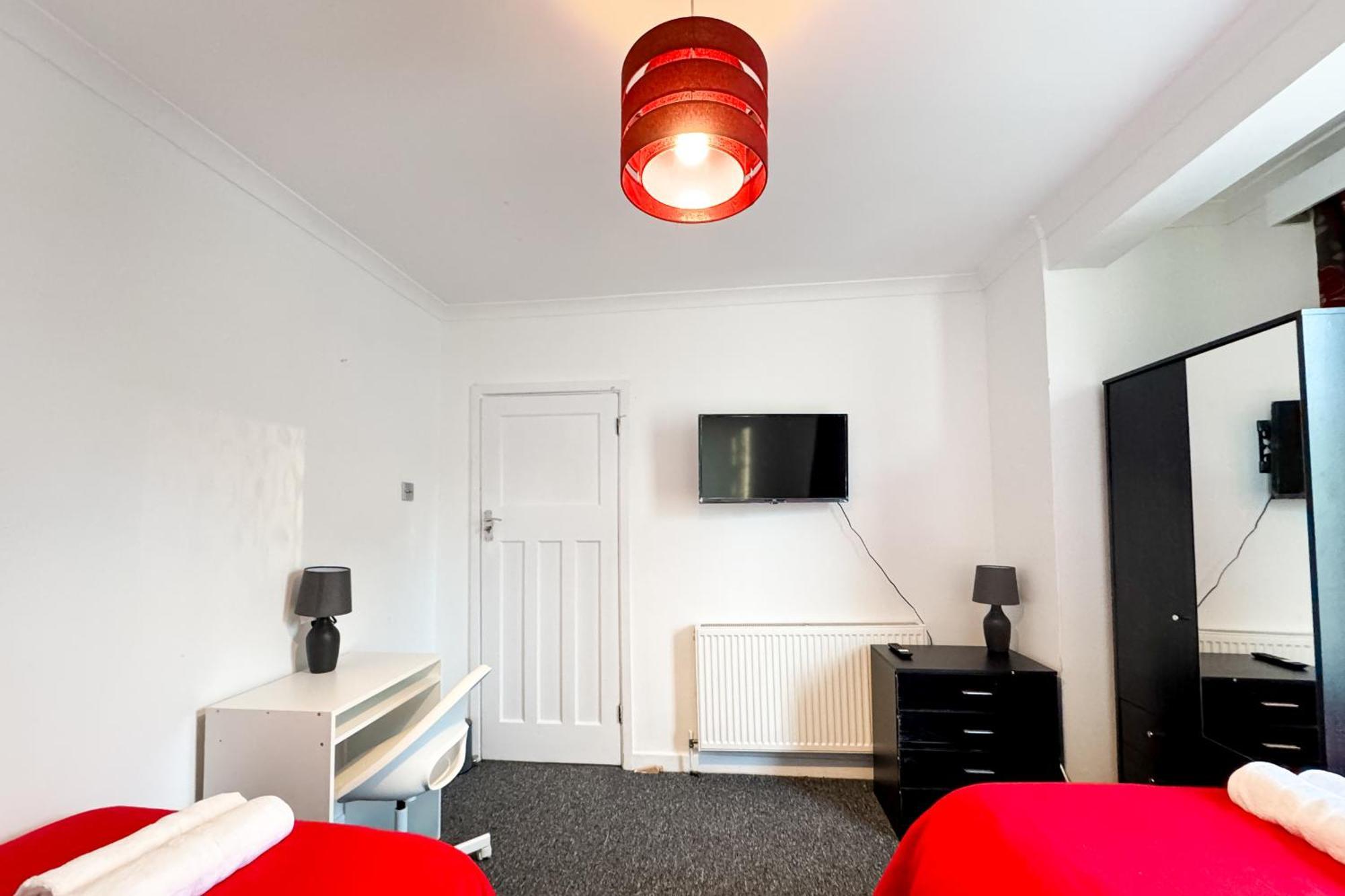 Warland House By Smart Corporate Holiday home *