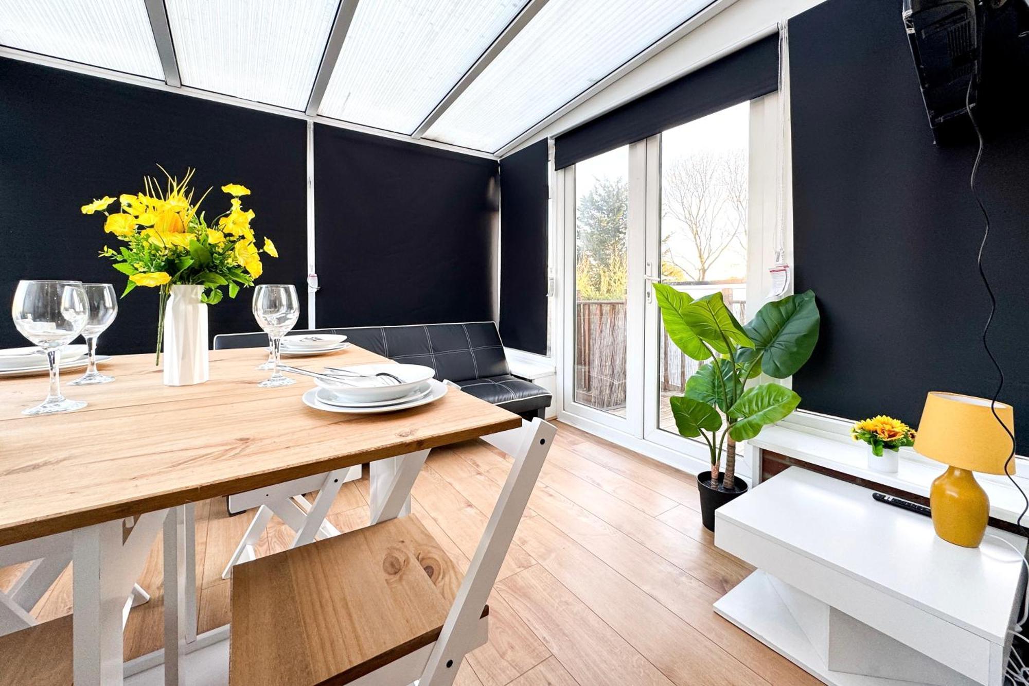 Warland House By Smart Corporate Londra