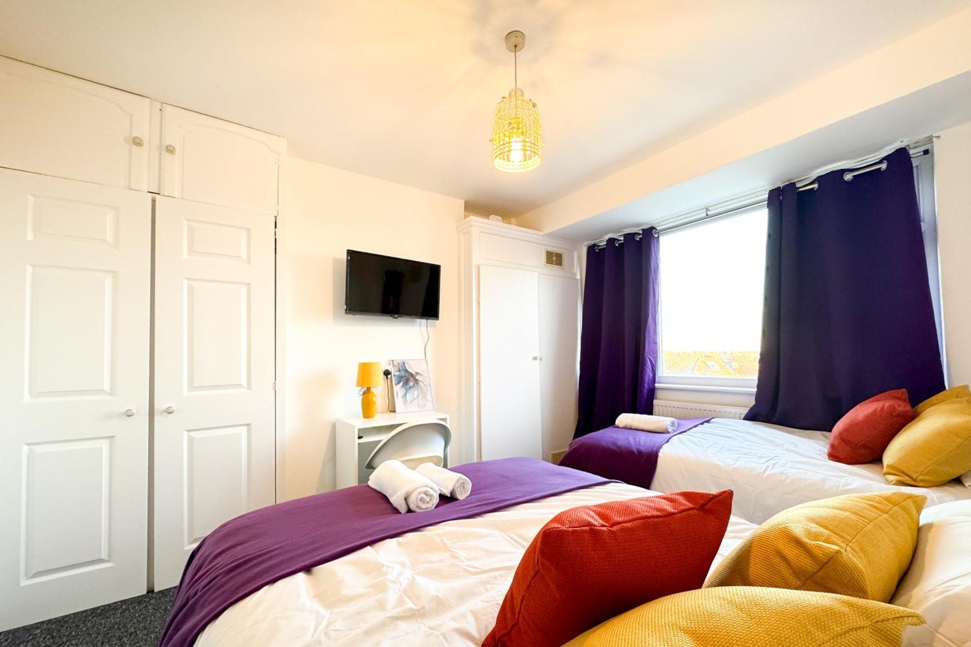 Warland House By Smart Corporate Holiday home *